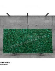 Malachite-gemstone-gold-10X5