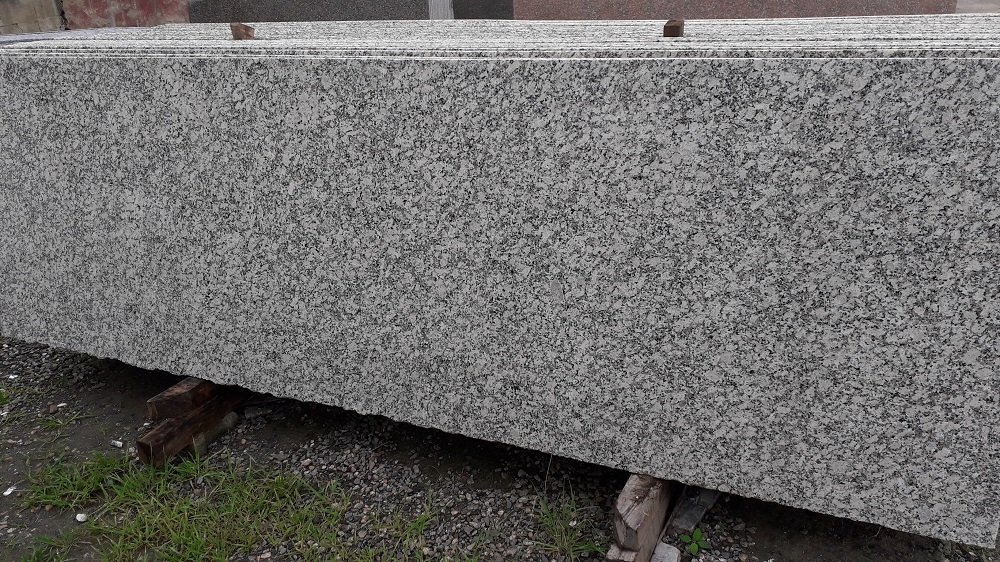 S White Granite tile 24x24in - 60x60cm - 600x600mm polished